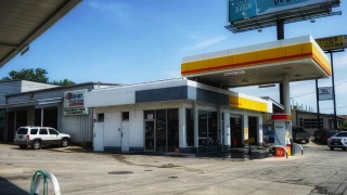 Hollywood Park Automotive
