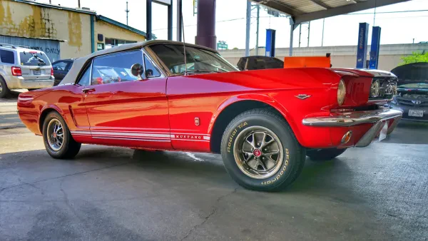 Hollywood Park Automotive - photo 4