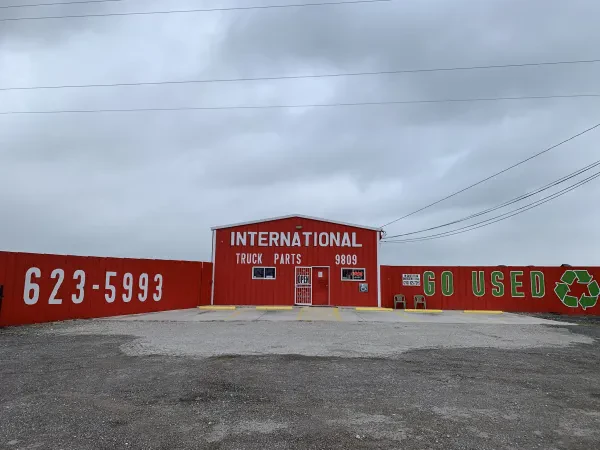 International Truck Parts - photo 2
