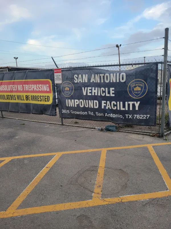 City of San Antonio Vehicle Impound Facility - photo 3