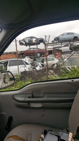 Doremus Motors JunkYard in Newark (NJ) - photo 2
