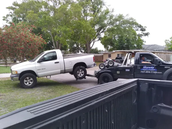 Skyway Towing and Recovery Inc - photo 3