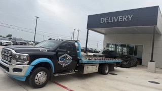 QUICK TOWING AND WRECKER SERVICES