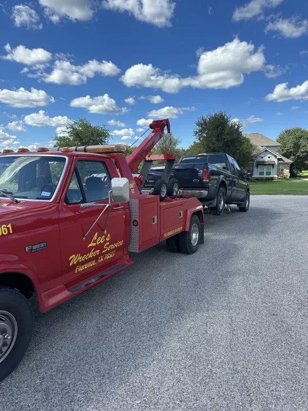 Lee's Wrecker Service - photo 2