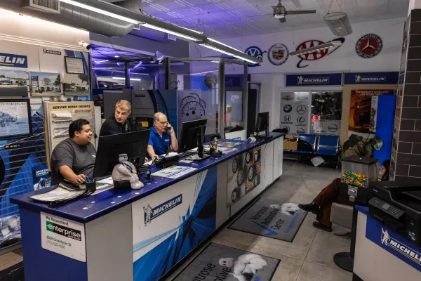 Montrose Automotive - photo 3