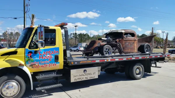 Captain Hook Towing & Recovery LLC - photo 2