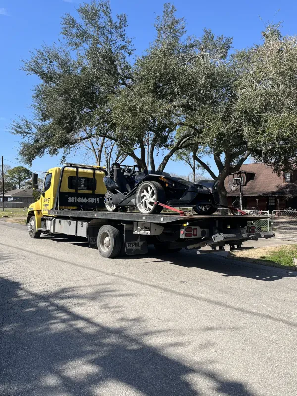 Julio's Towing & Transportation - photo 4