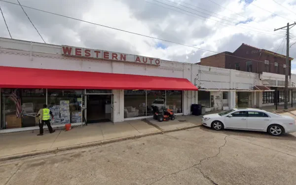 Western Auto - photo 3