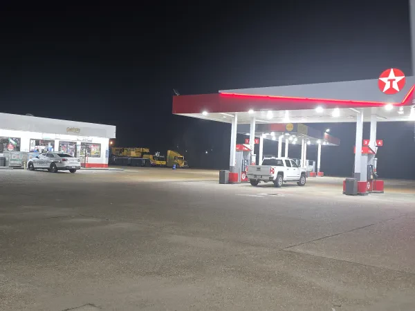 Merryville Truck Stop - photo 3