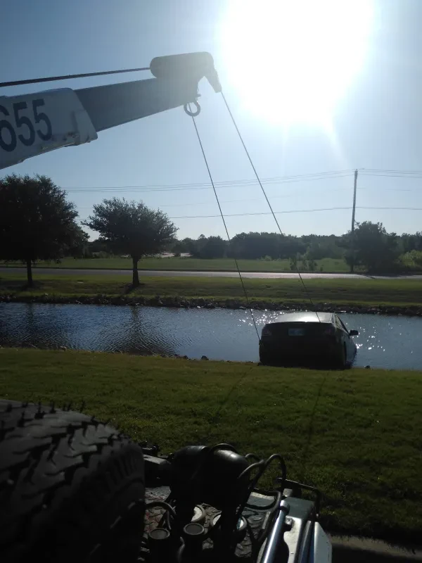 M&J Wrecker Service - photo 4