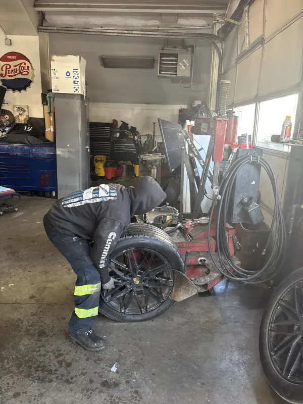 Armonk Garage - photo 3