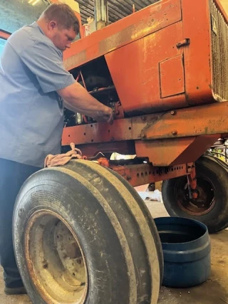 Wellert's Allis Chalmers Parts