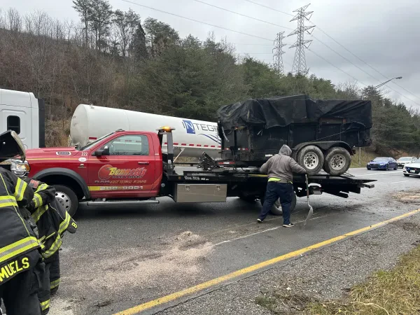 Bennett's Towing & Recovery - photo 4