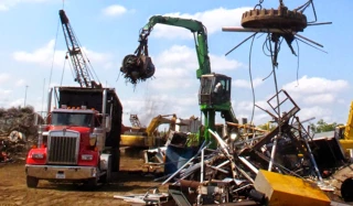 Holmes Road Recycling