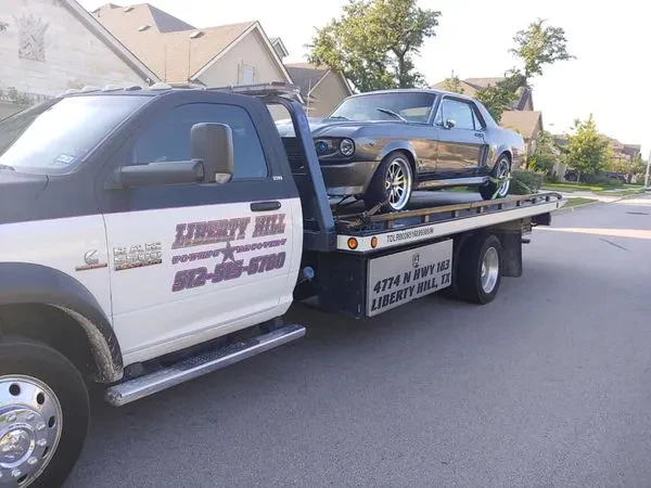 Liberty Hill Towing & Recovery - photo 3