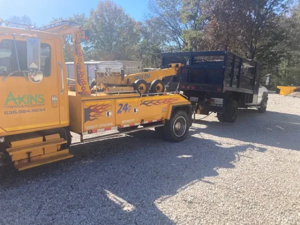 Akins Towing and Recovery LLC - photo 3