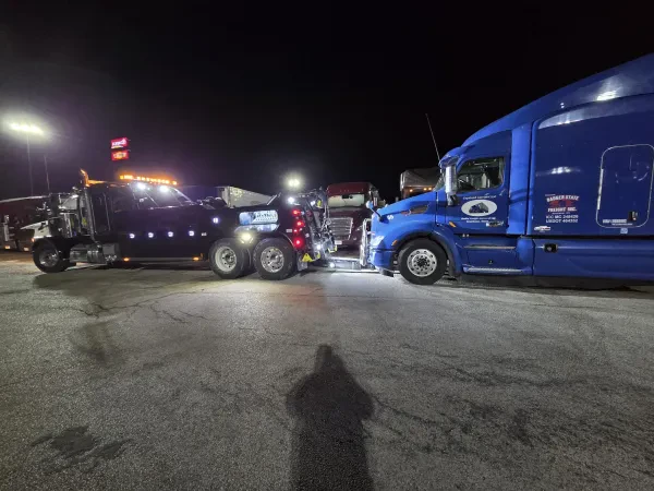Chuck's Wrecker Service - photo 4