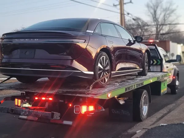 Whites Towing Inc - photo 3