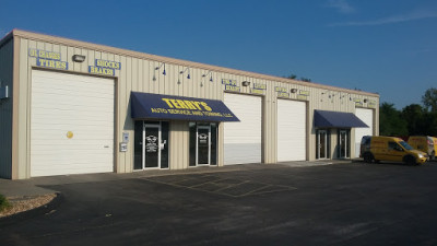 Terry's Auto Service and Towing, LLC JunkYard in Springfield (MO) - photo 4