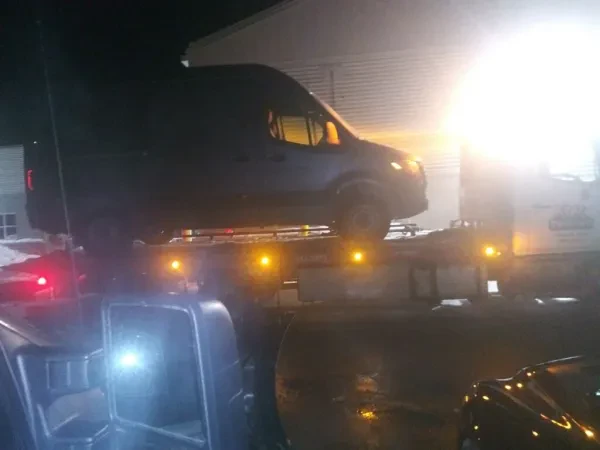 K & R Towing And Auto And Truck Repair - photo 4