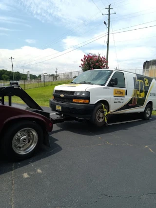Georgia Peach Saweetie Towing | 24 Roadside Service JunkYard in Macon (GA) - photo 3