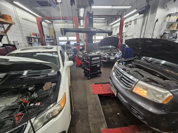Dave's Auto & Towing Service - photo 2