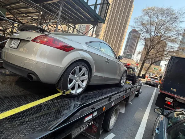S & J Towing - photo 3