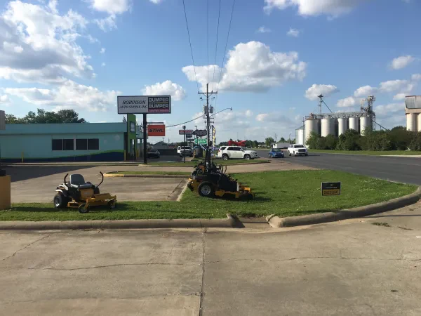 Robinson Auto Supply Inc - photo 2