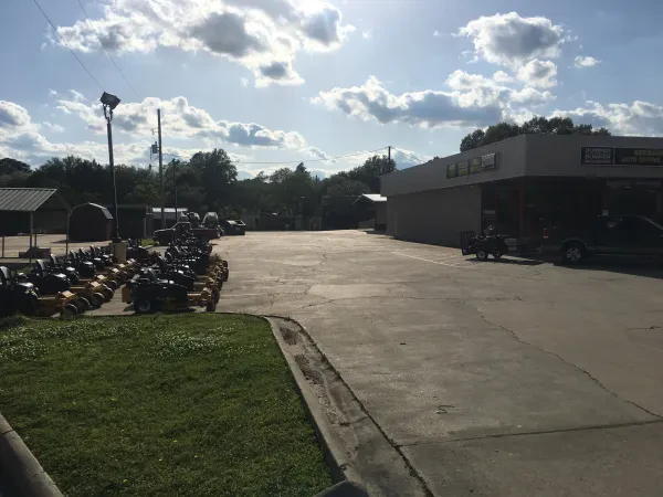 Robinson Auto Supply Inc - photo 3