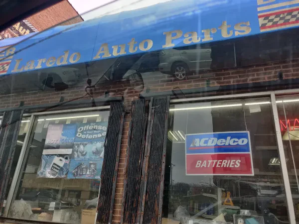 Laredo Auto Parts - Archer - photo 2