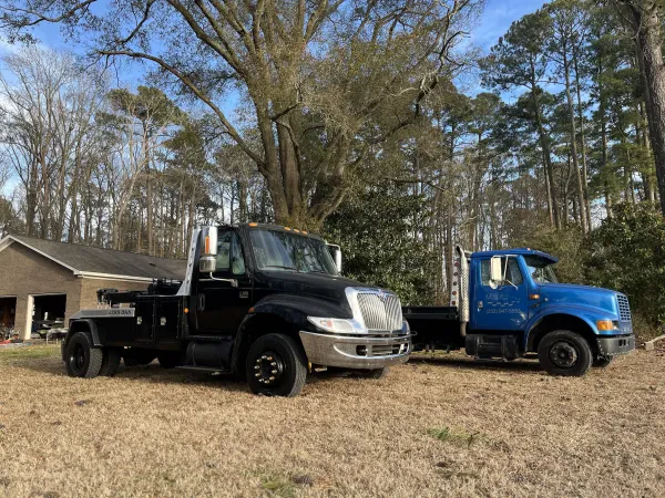 Muddy Tows Towing and Recovery - photo 4