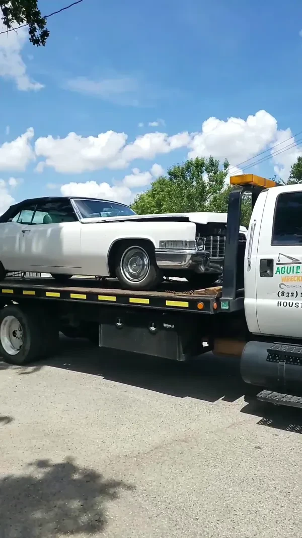Aguilar Bros Wrecker Service - photo 2