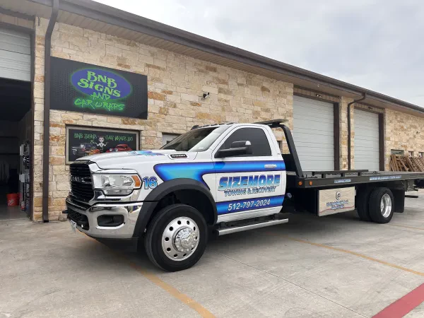 Sizemore Towing & Recovery - photo 3