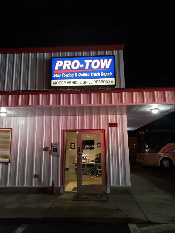 Pro-Tow 24 Hr Towing by FleetEasy - photo 3