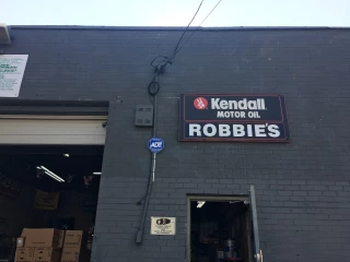 Robbie's Automotive | Wholesale Auto Supply Warehouse