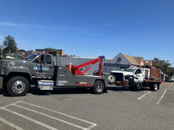 Rescue HeavyDuty Towing & Recovery - photo 3