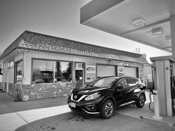 Moske's Auto Services Inc - photo 2
