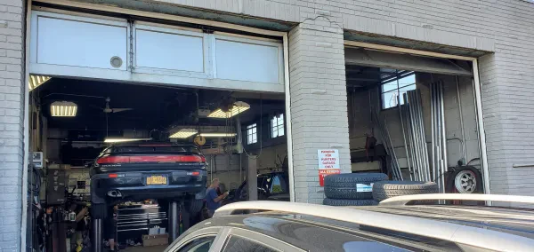 Hunter's Garage - photo 4