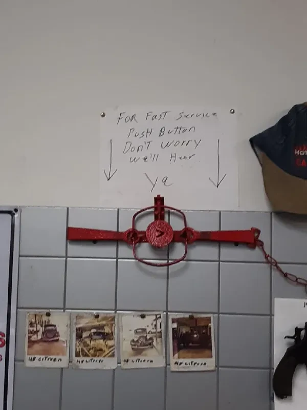 W W AUTO REPAIR CENTER - photo 4