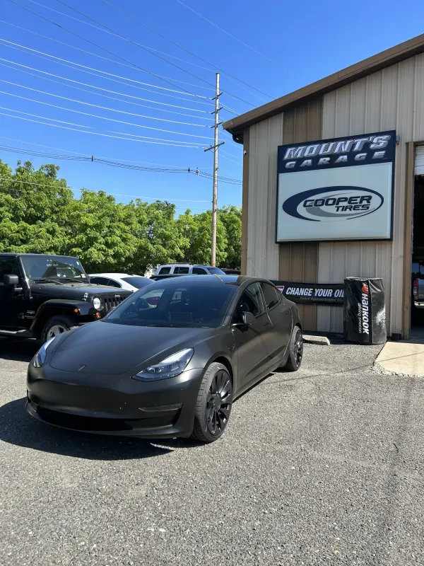 Mount's Garage - photo 3