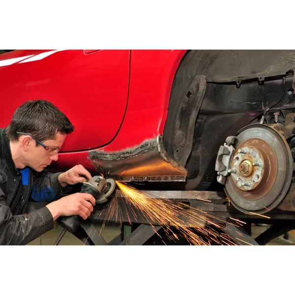 Auto Masters Collision Repair Center - photo 4