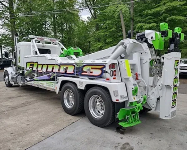 Flynn's Towing & Specialized Transportation - photo 4