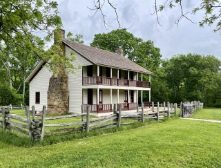 Elkhorn Tavern