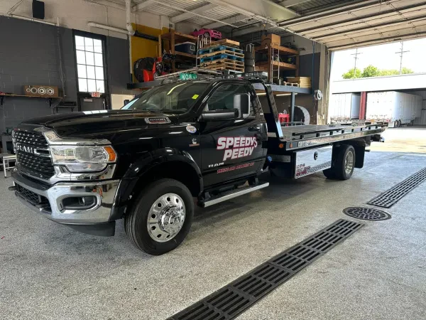 Speedy Peedy Towing and Recovery LLC - photo 4