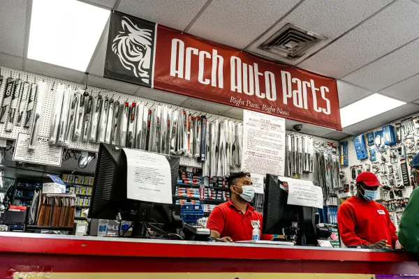 Arch Auto Parts - photo 3