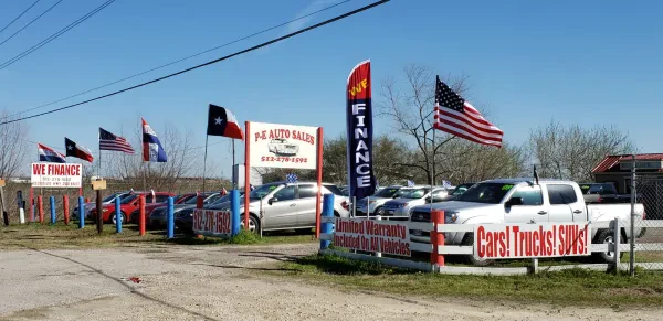 P-E Auto Sales - photo 4