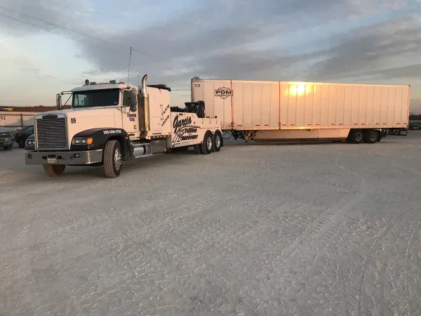 Garcia 24 Hr Towing & Recovery - photo 2