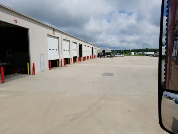 Wick's Truck Trailers of Kansas City, Inc. - photo 4