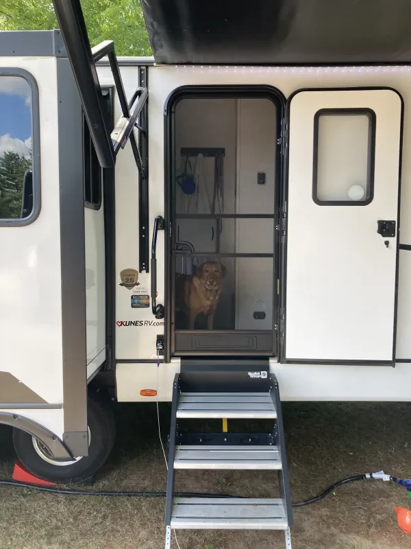 Kunes RV of Elkhorn Parts - photo 4