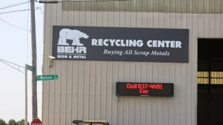 Behr Iron & Metal JunkYard in Peoria (IL) - photo 2